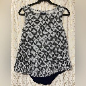 GAP Navy and White Geometric Tank Top